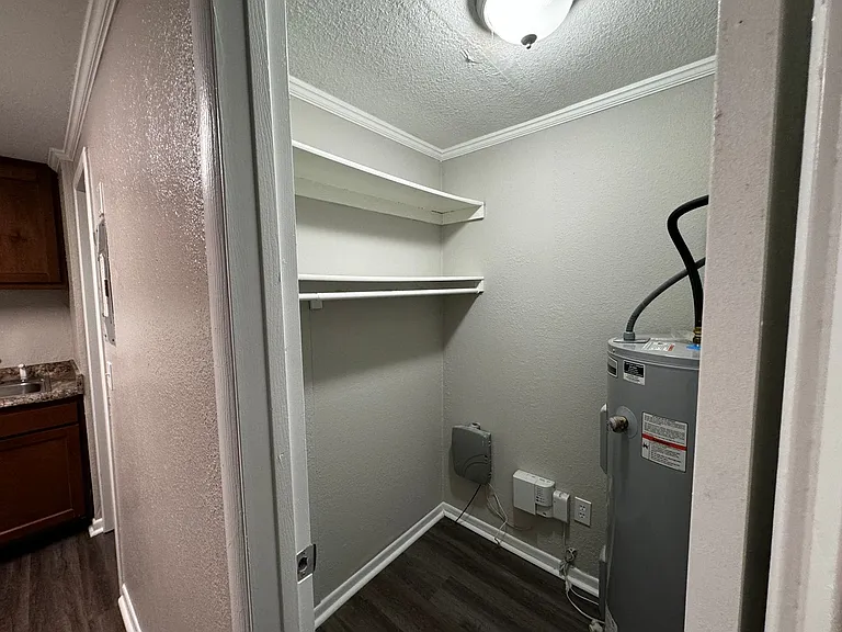 Poplar Ridge Apartments — Photo 38