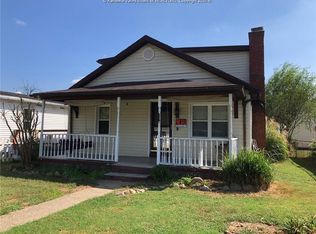 2414 Monroe Ave, Point Pleasant, WV 25550