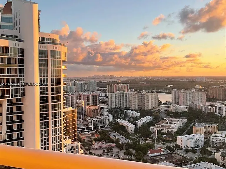 18201 Collins Ave #5303 — Photo 8