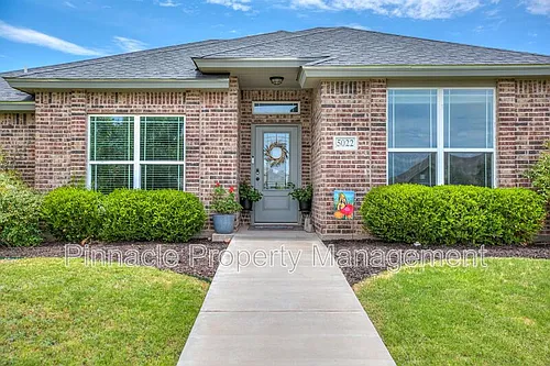 5022 Red Oak Ln Photo 1