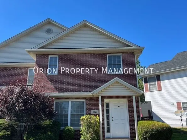 3803 E Cobble Creek Dr, Bloomington, IN 47401