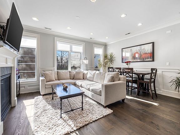 3rd image of 738 W Schubert Ave #2