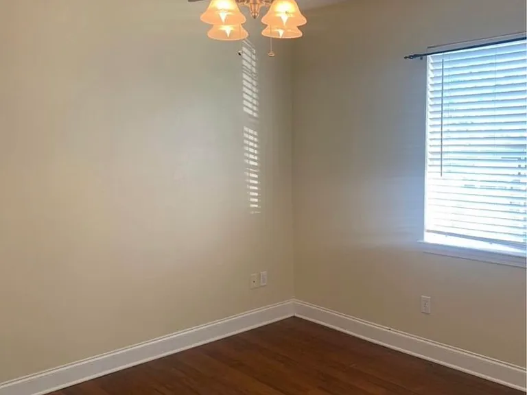 705 Community St — Photo 4