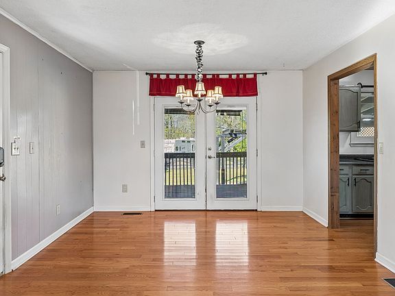 5th image of 2318 Huckaby Rd