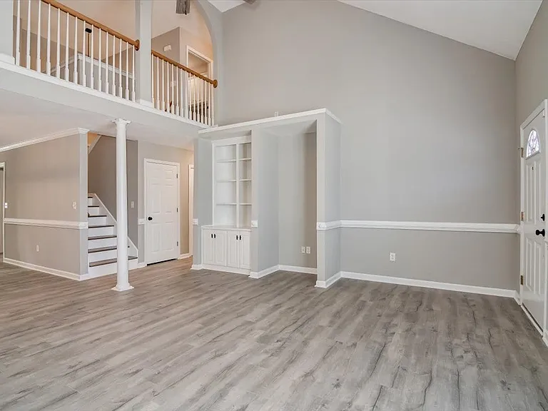 124 Palmer Ct — Photo 3