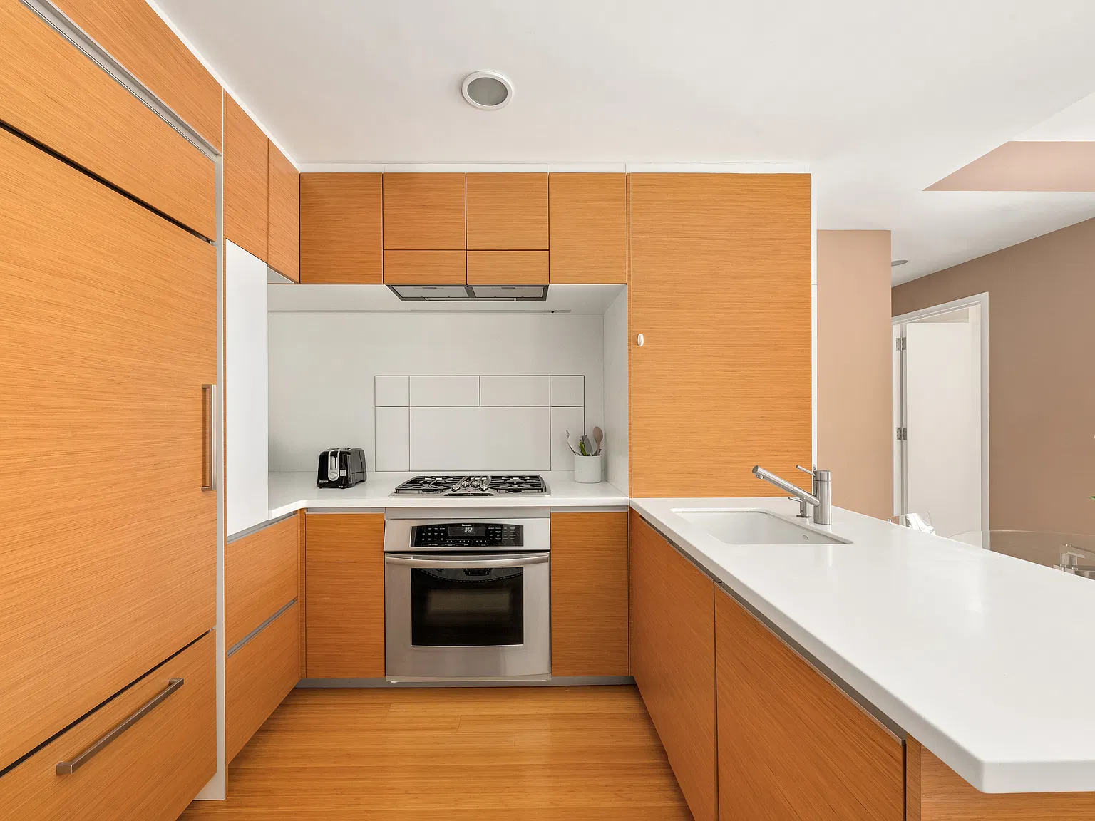 2 River Terrace — Photo 3