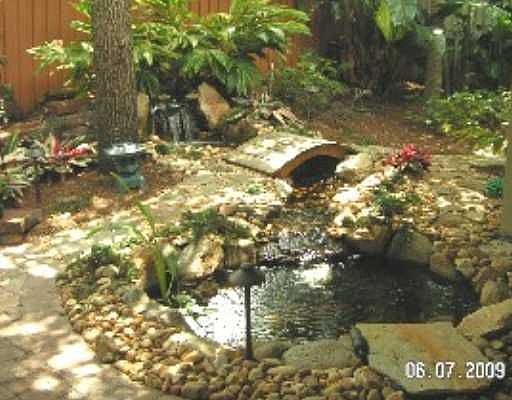 Very relaxing backyard.