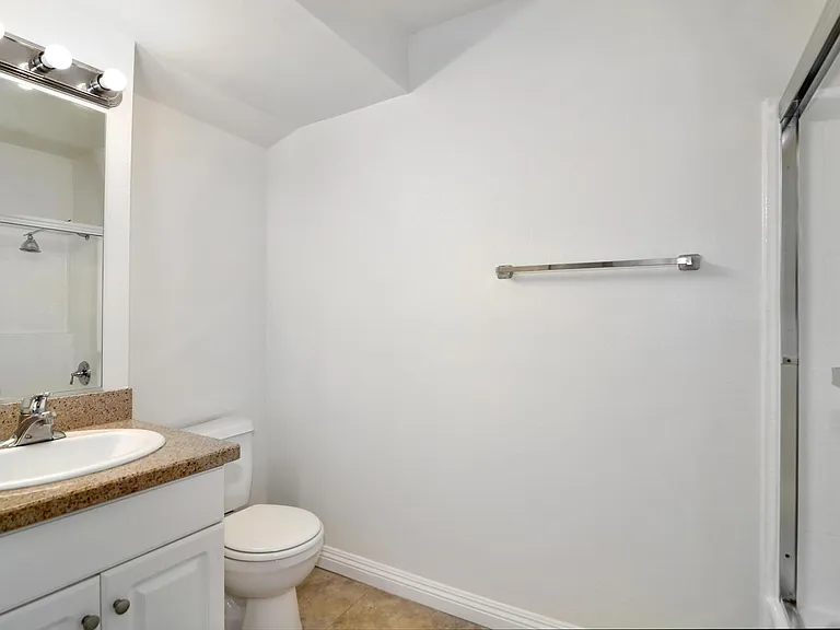 21500 Burbank Blvd #307 — Photo 11