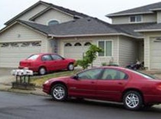 1512 Hollyhock Dr, Medford, OR 97504