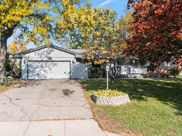 7908 28th Ave N, New Hope, MN 55427