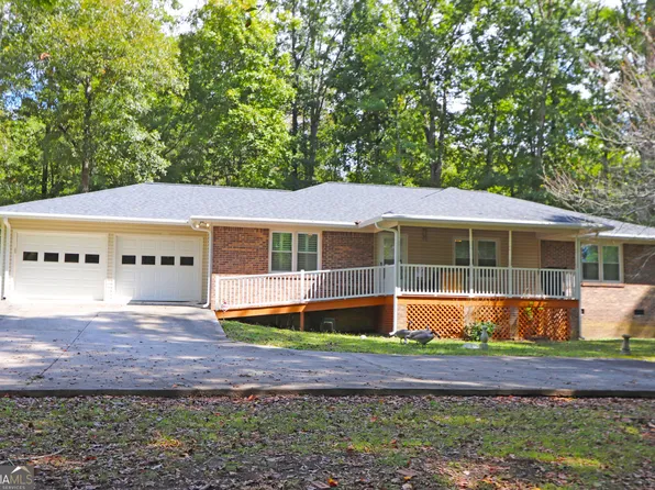 51 Hughes Dr, Carrollton, GA 30117