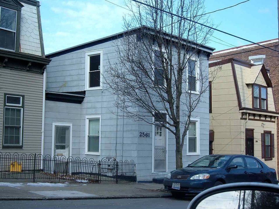 1st image of 2561 W McMicken Ave