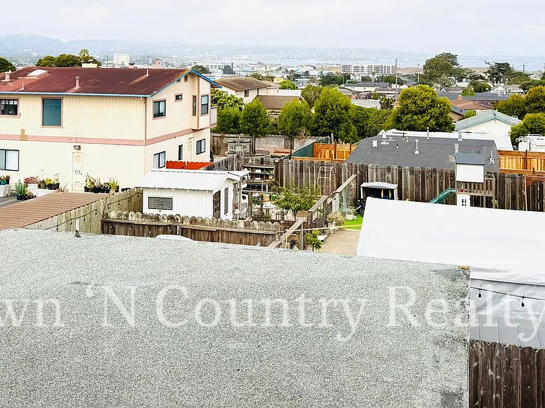 1496 Santa Clara Ave — Photo 9