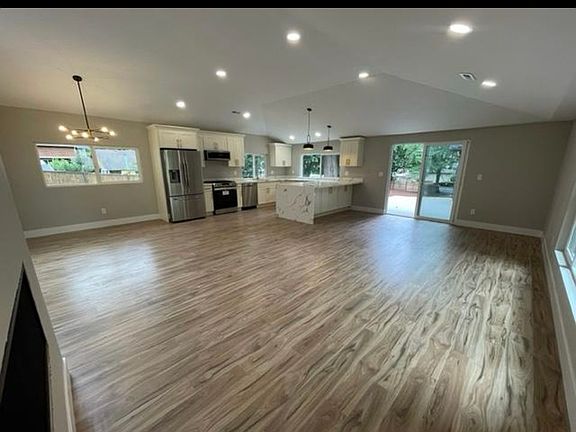 4th image of 7048 132nd Ave NE