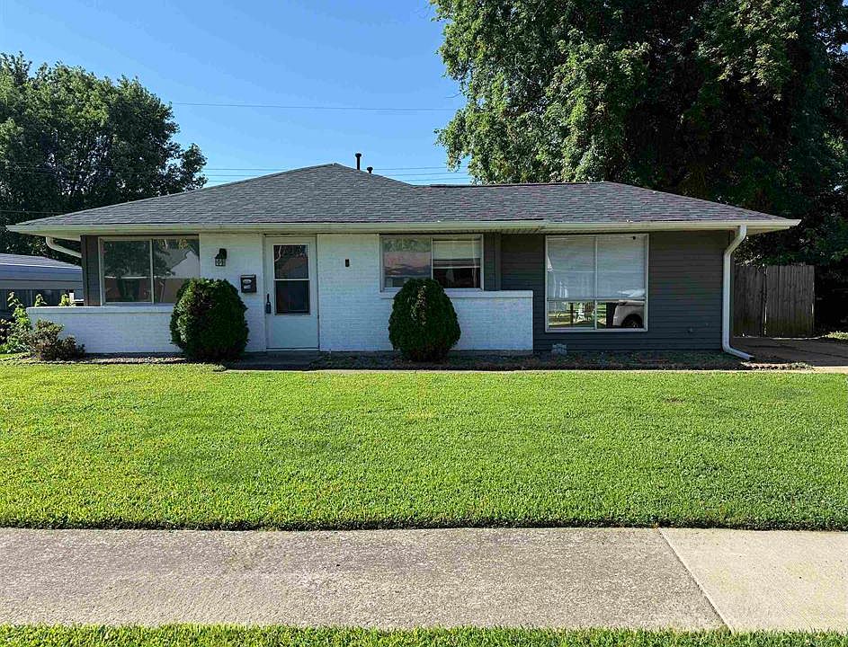 1st image of 2208 Berkshire Dr