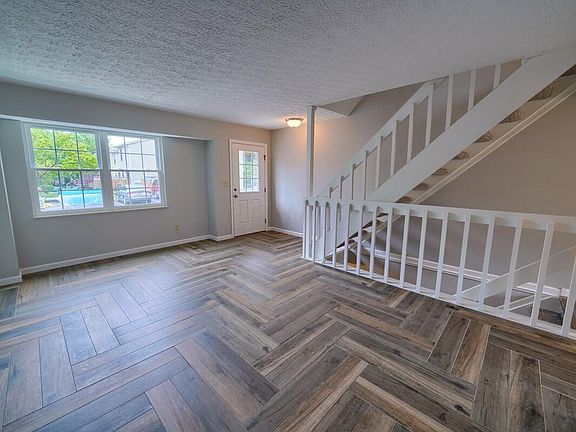 3rd image of 835 Stalywood Ct #40B
