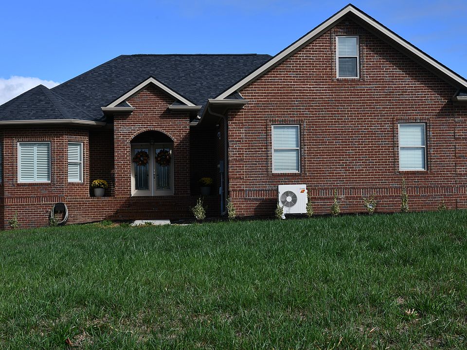 1st image of 1822 Lakebrook Cir