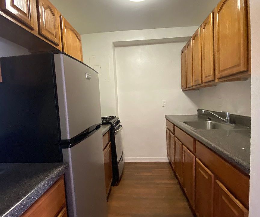 1st image of 1700 Bedford Ave APT 23L