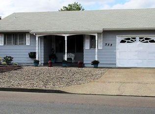 555 N Cascade Dr, Woodburn, OR