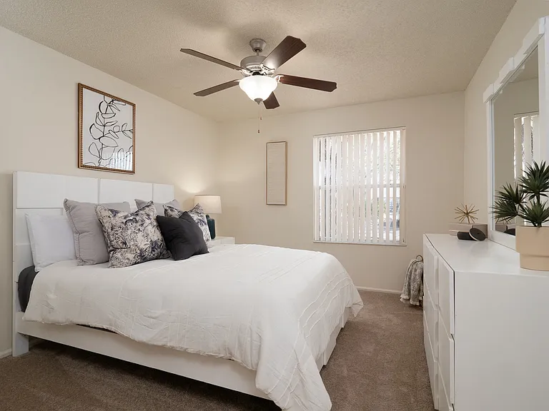 Stoneridge Apartments — Photo 36