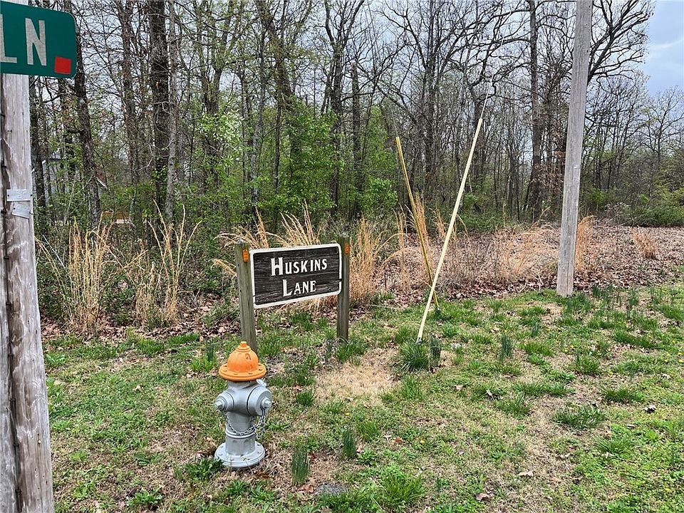 1st image of Huskins Cir #1