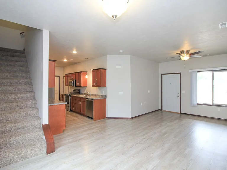 Tanner Court Estates -3 bed units townhouses in Tea, SD! — Photo 31