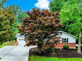 34 Woodhill Dr, Newark, DE 19711