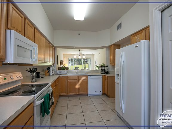 5th image of 2405 Harmony Ln APT 104