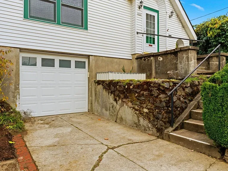 4005 SE Boise St — Photo 4
