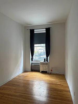 Rented by Eric Goodman Realty Corp | media 1