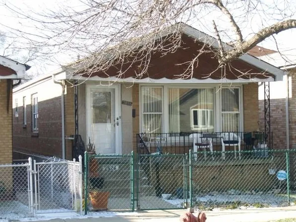 (undisclosed Address), Chicago, IL 60608