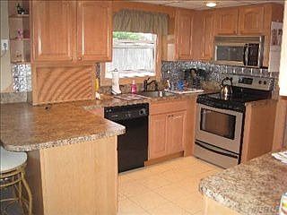 3rd image of 33 Seville Ln