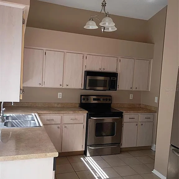 13415 Beechberry Dr — Photo 4