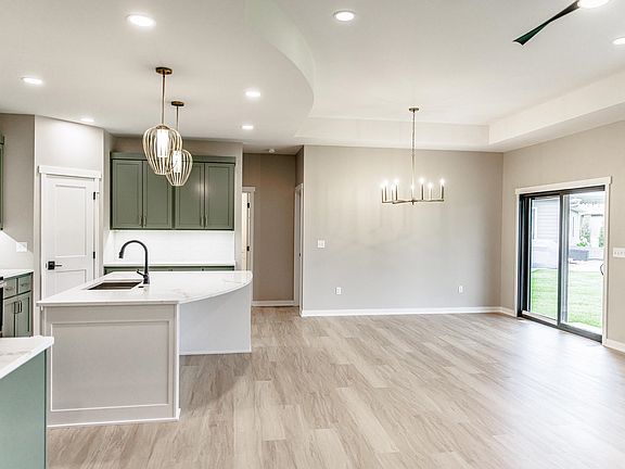 5th image of 6664 Shadow Ridge Pl