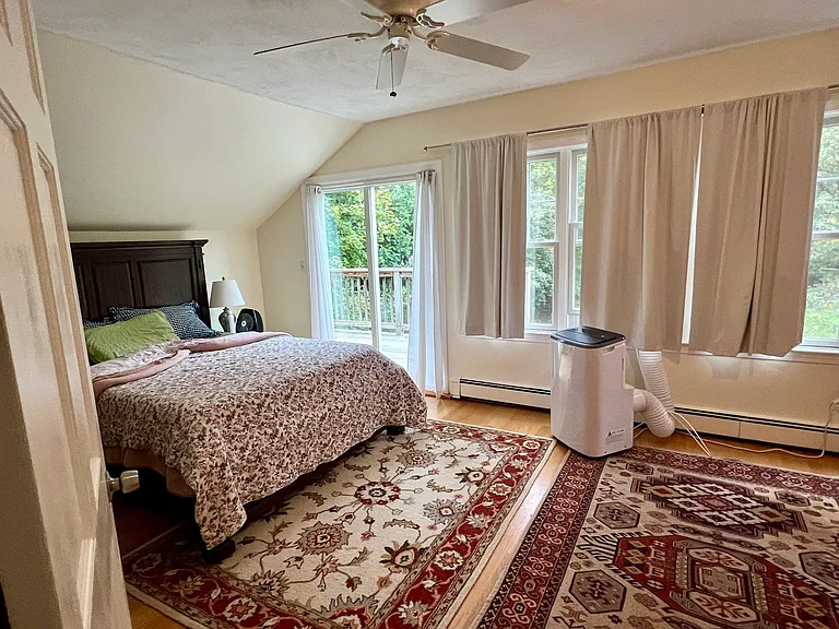 46 Auburndale Ave — Photo 8