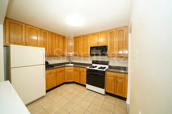 Rented by Sterling Realty Solution Inc | media 3