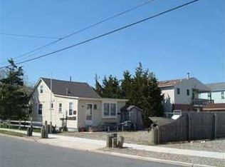 8913 Landis Ave, Sea Isle City, NJ 08243