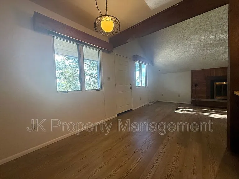 401 50th St S #14 — Photo 16