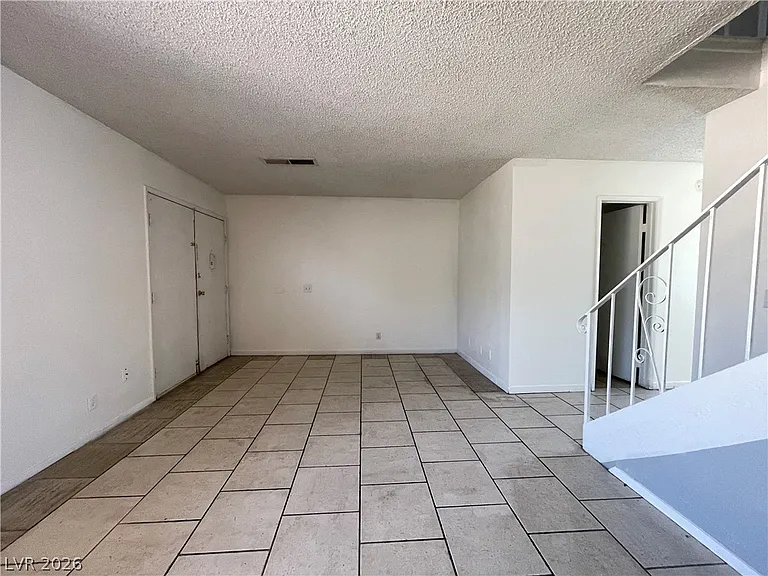 3904 Blackford Pl — Photo 10
