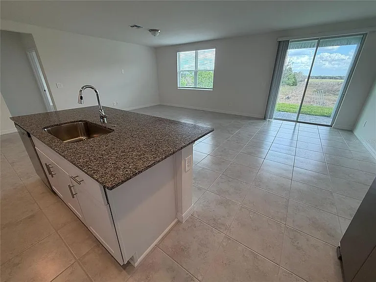 5009 Katrina Dr — Photo 33