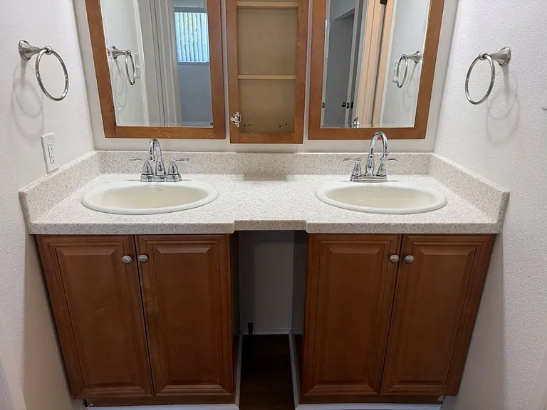 637 Knollwood Dr — Photo 19