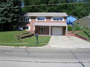 1704 Betz Rd, Bellevue, NE 68005