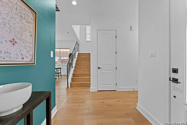 415 Alexander Ave — Photo 7