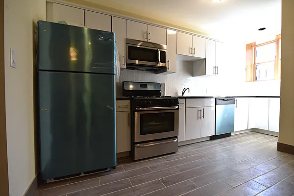 Rented by Coda Real Estate NYC | media 14