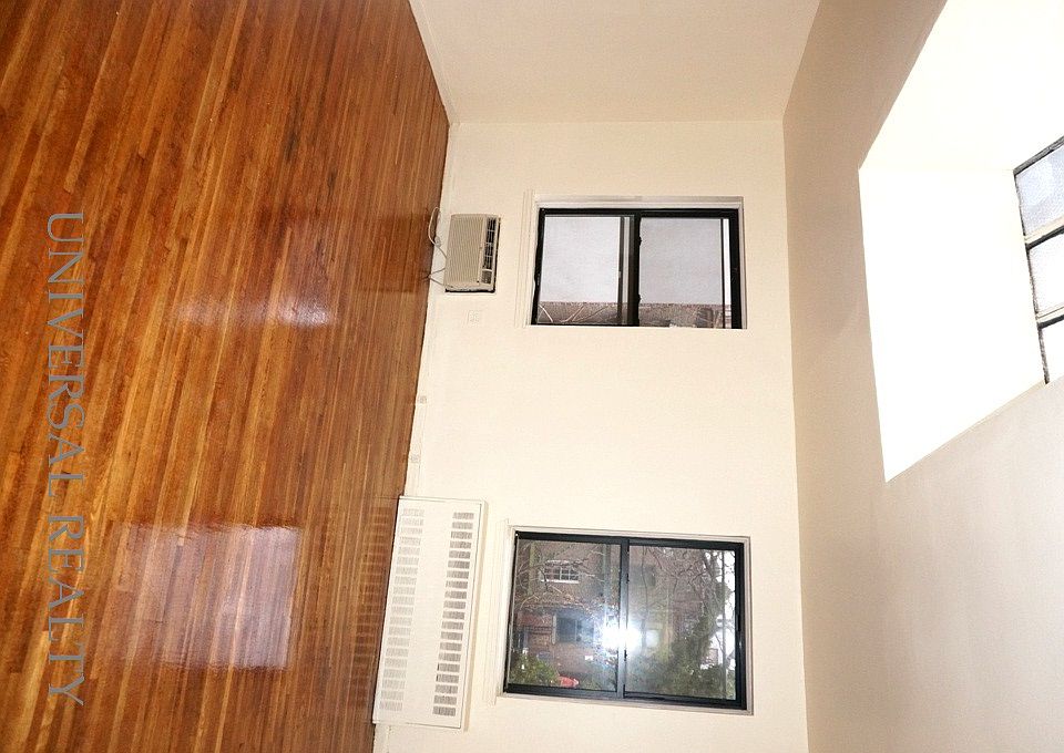 1st image of 221 E 11th St APT 4D