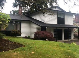 6615 Churchill Dr, Gladstone, OR 97027