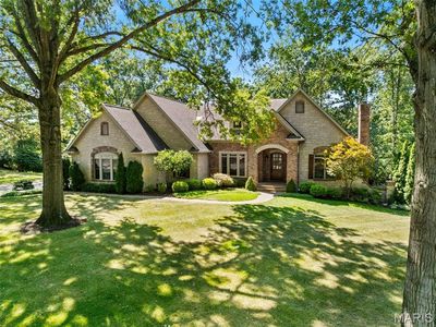 36 Villa Coublay Dr, Saint Louis, MO, 63131