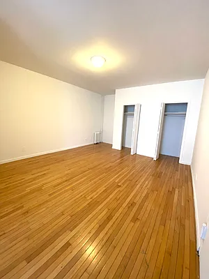 Rented by REAL New York | media 6