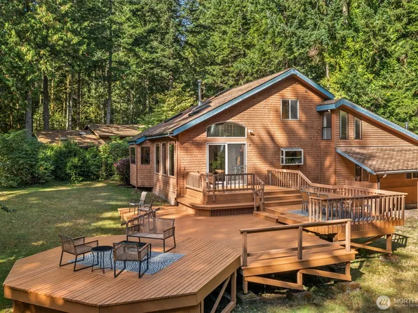 20506 Old Mill Road SW, Vashon, WA 98070