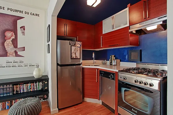 Sold by Corcoran | media 16